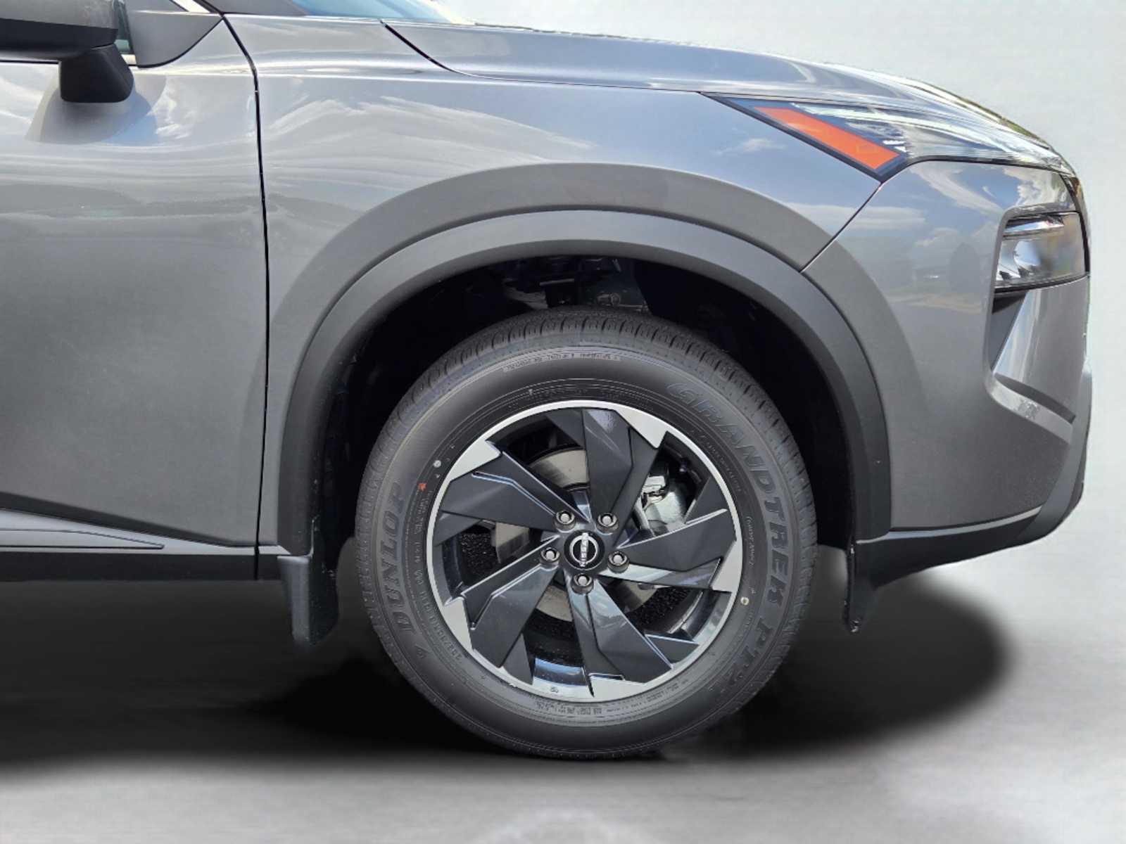 2026 Nissan Rogue SV photo 11
