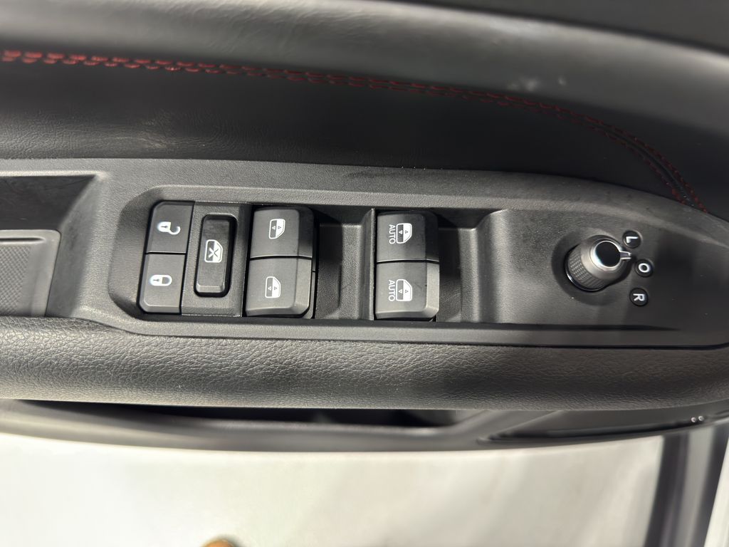 2024 Jeep Compass Trailhawk photo 11