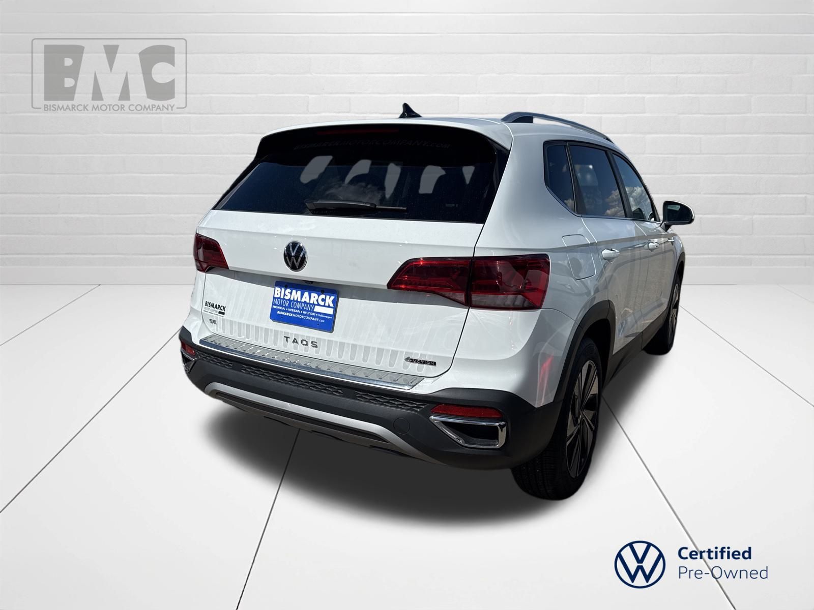 2024 Volkswagen Taos SE photo 3