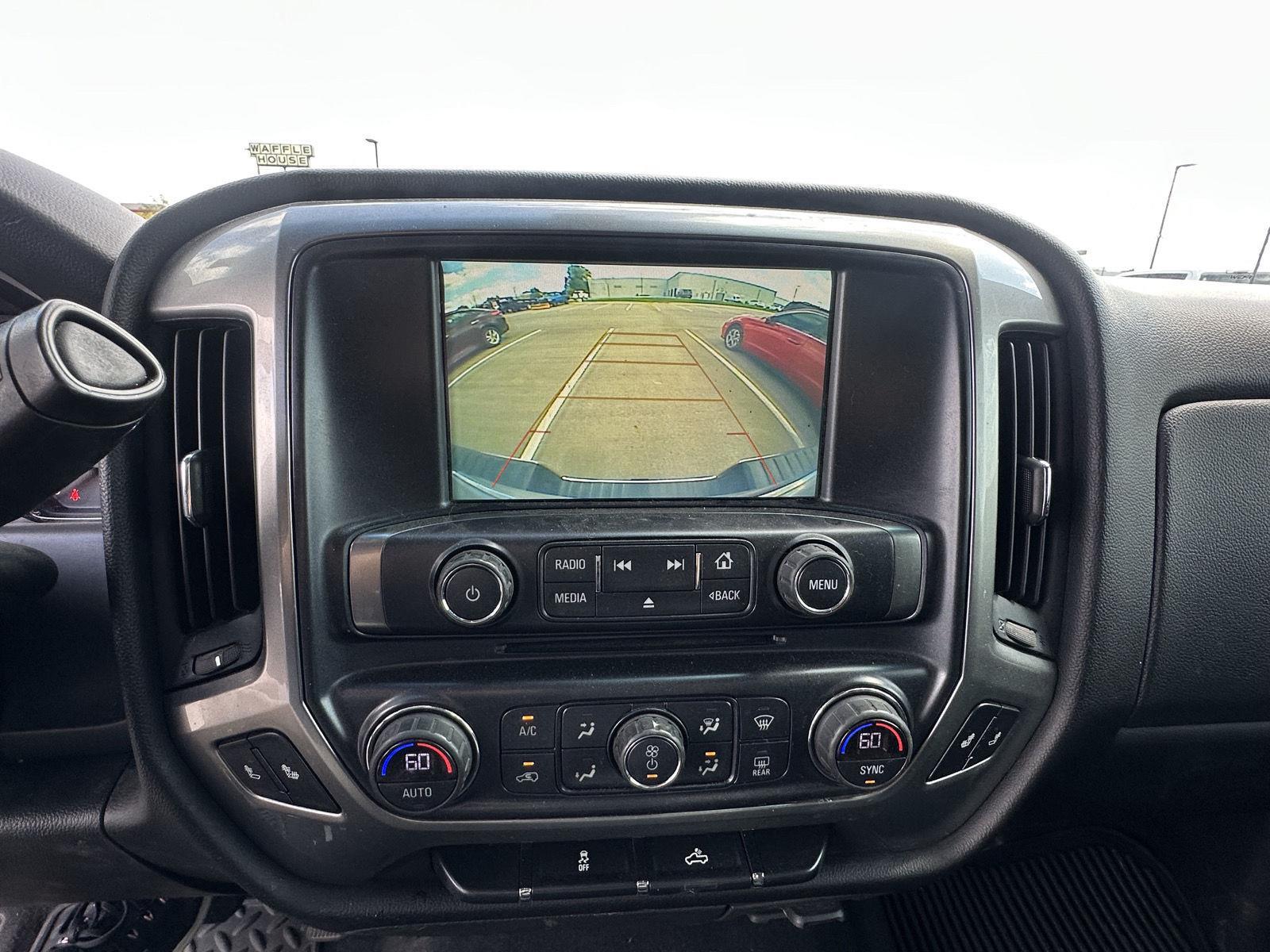 2018 Chevrolet Silverado 1500 LT photo 10