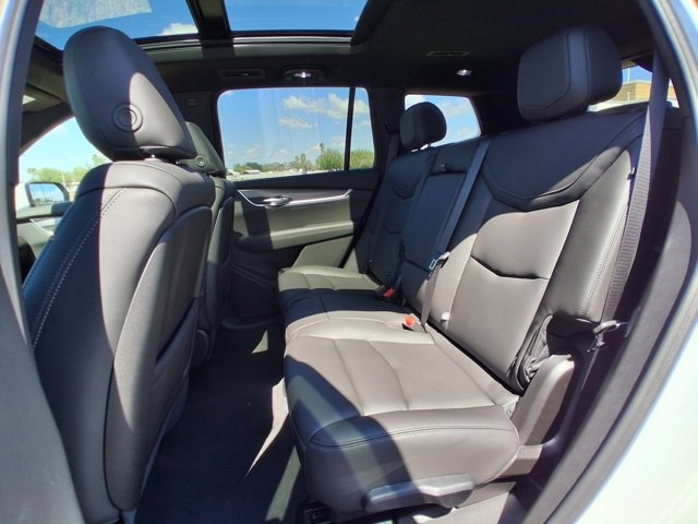 2025 Cadillac XT4 Luxury photo 19