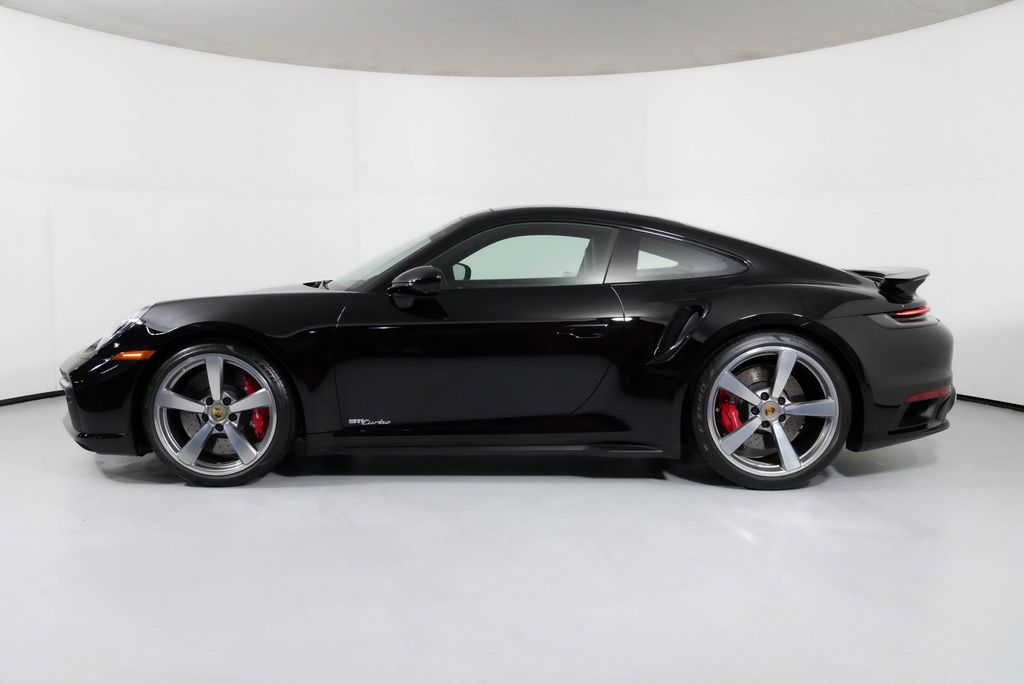 2021 Porsche 911 Turbo photo 3