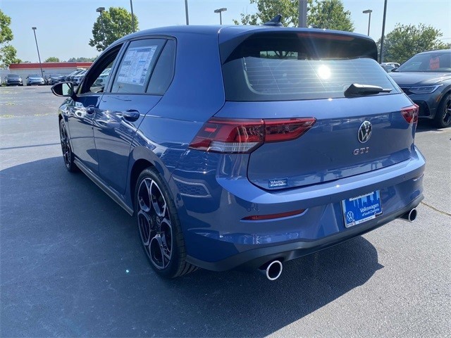 2025 Volkswagen Golf GTI Autobahn photo 4