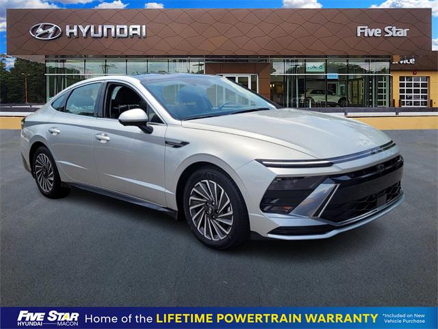 2025 Hyundai Sonata Hybrid Limited's photo