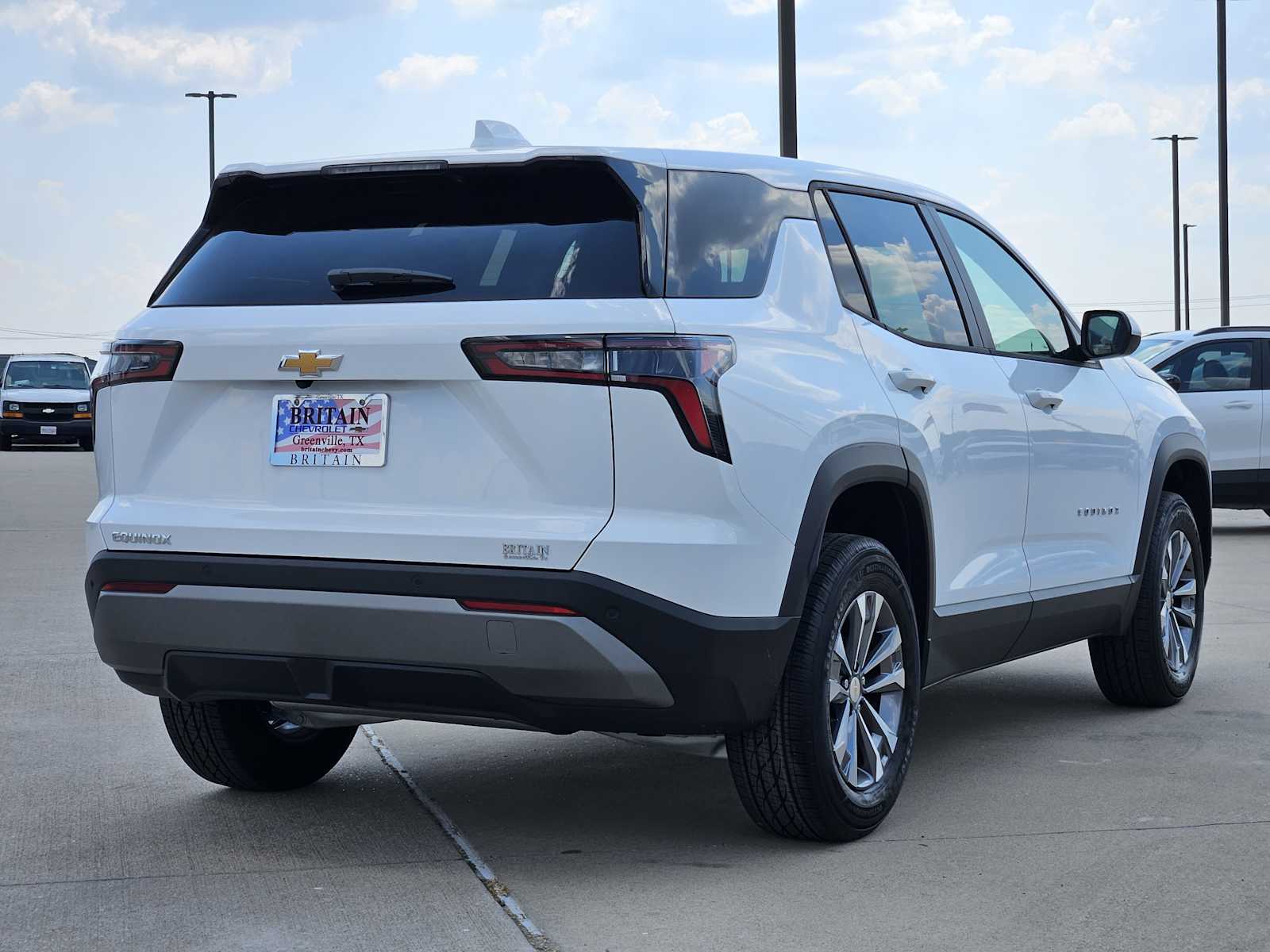 2026 Chevrolet Equinox LT photo 4