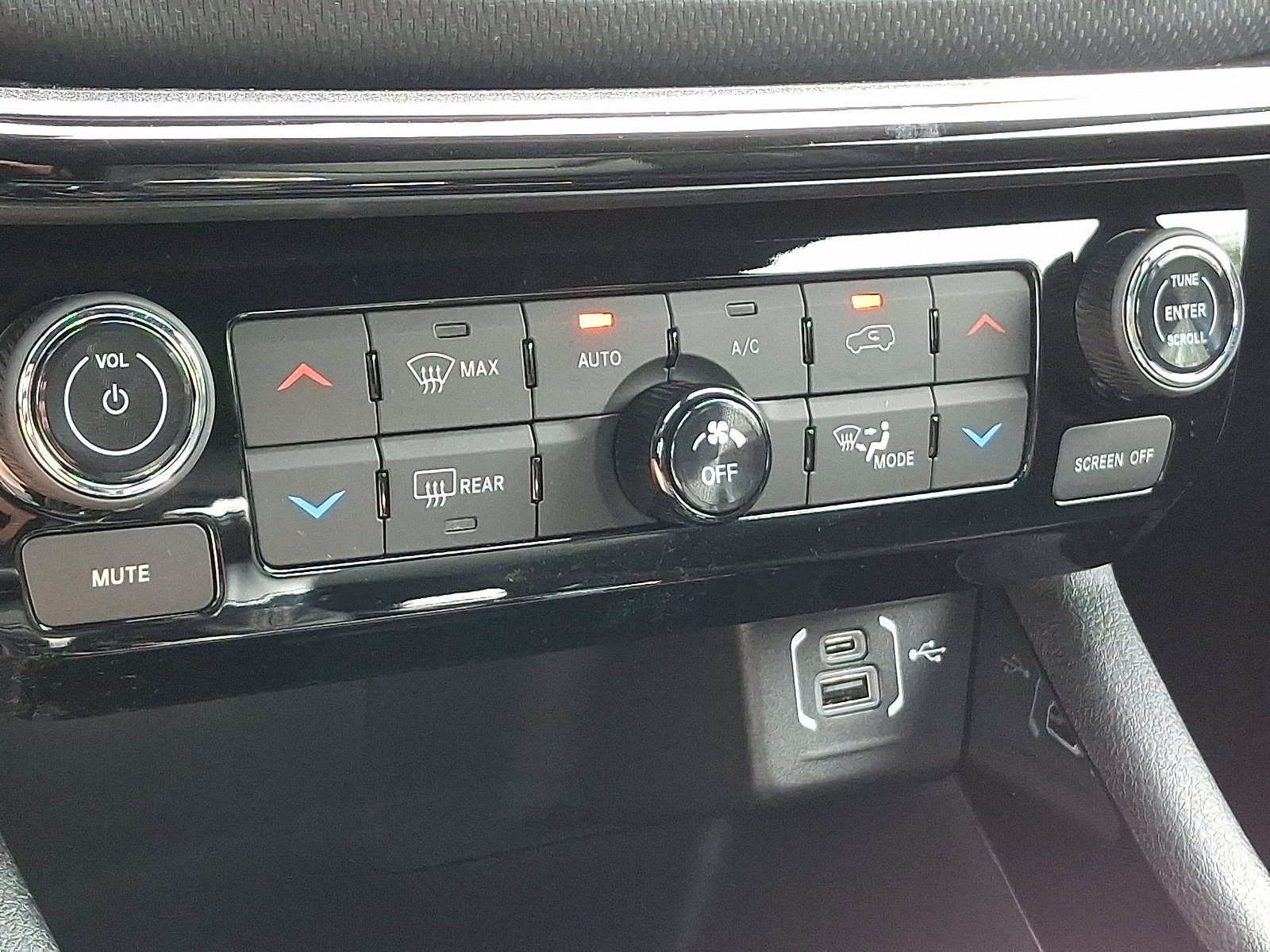 2026 Jeep Compass Limited Altitude photo 9