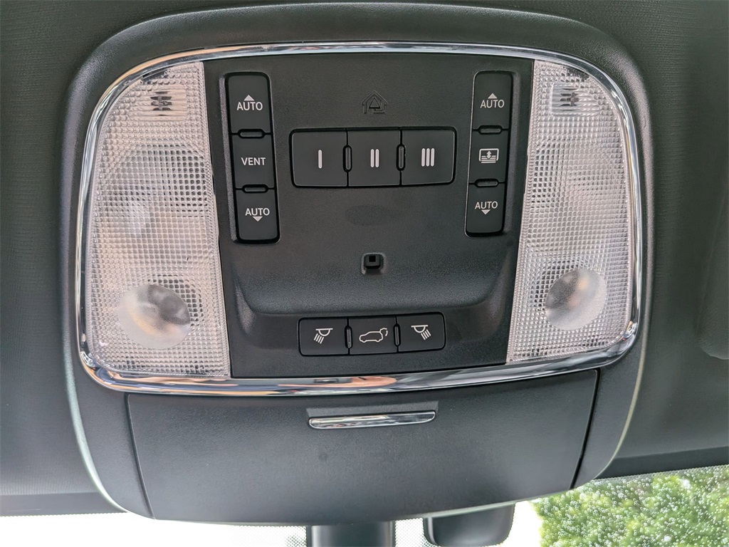 2019 Jeep Grand Cherokee Limited X photo 18