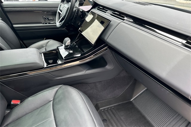 2025 Land Rover Range Rover Sport P360 S photo 13