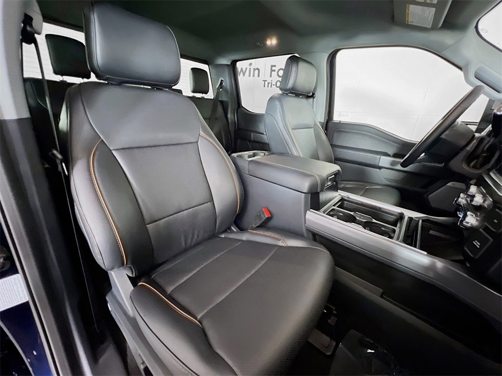 2025 Ford F-250 Lariat photo 17