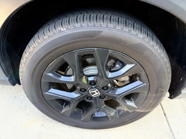 2025 Honda HR-V Sport photo 3