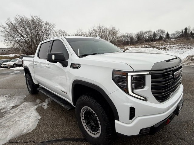 2022 GMC Sierra 1500 AT4's photo