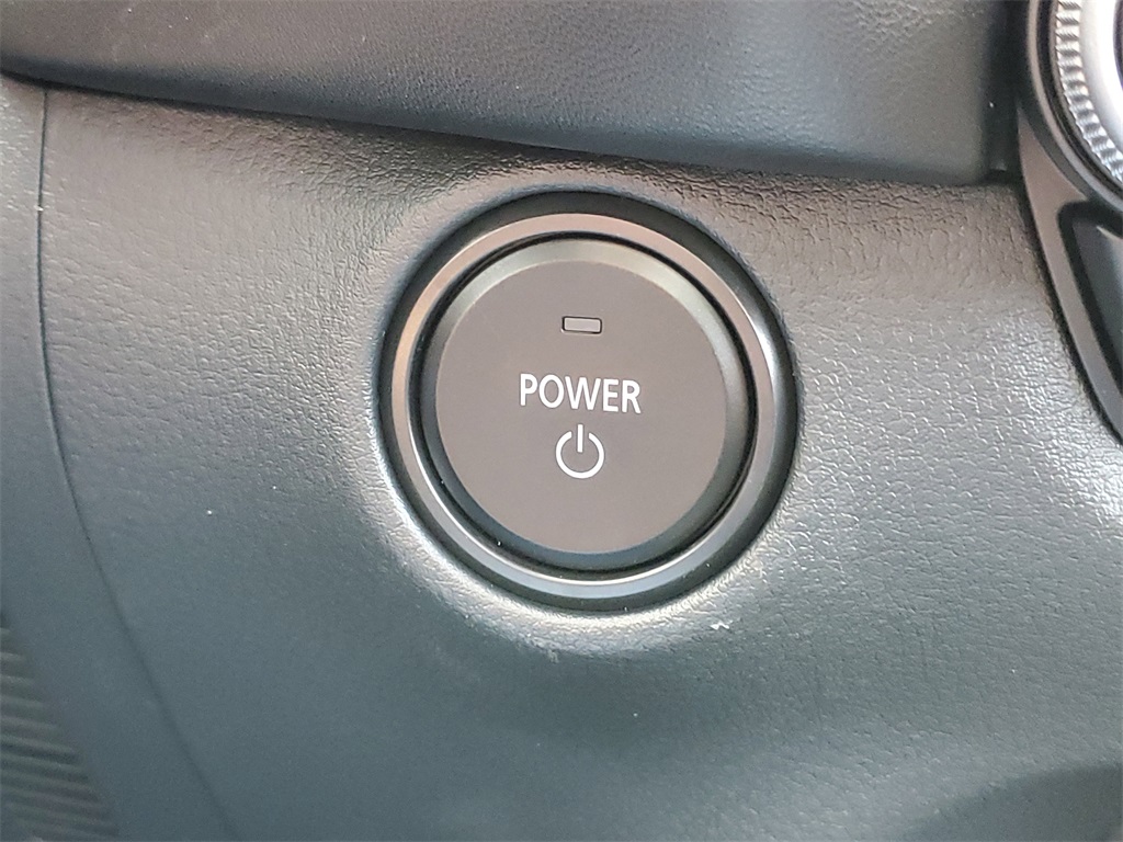 2025 Mazda CX-50 Premium photo 29