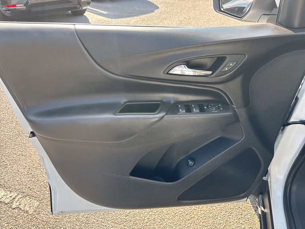 2023 Chevrolet Equinox LT photo 10