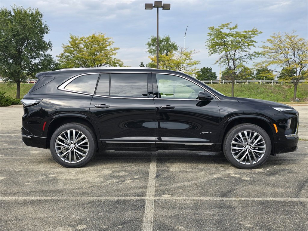 2026 Buick Enclave Avenir photo 3