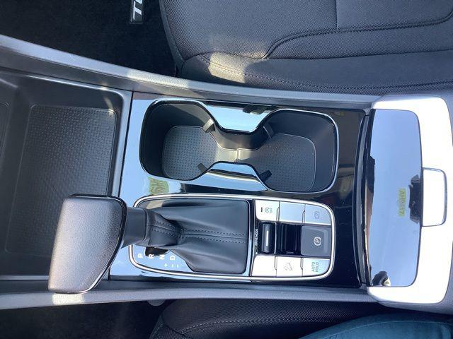2025 Hyundai Tucson SE photo 22
