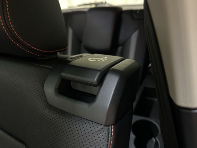 2025 Volkswagen Atlas Peak Edition SE photo 29