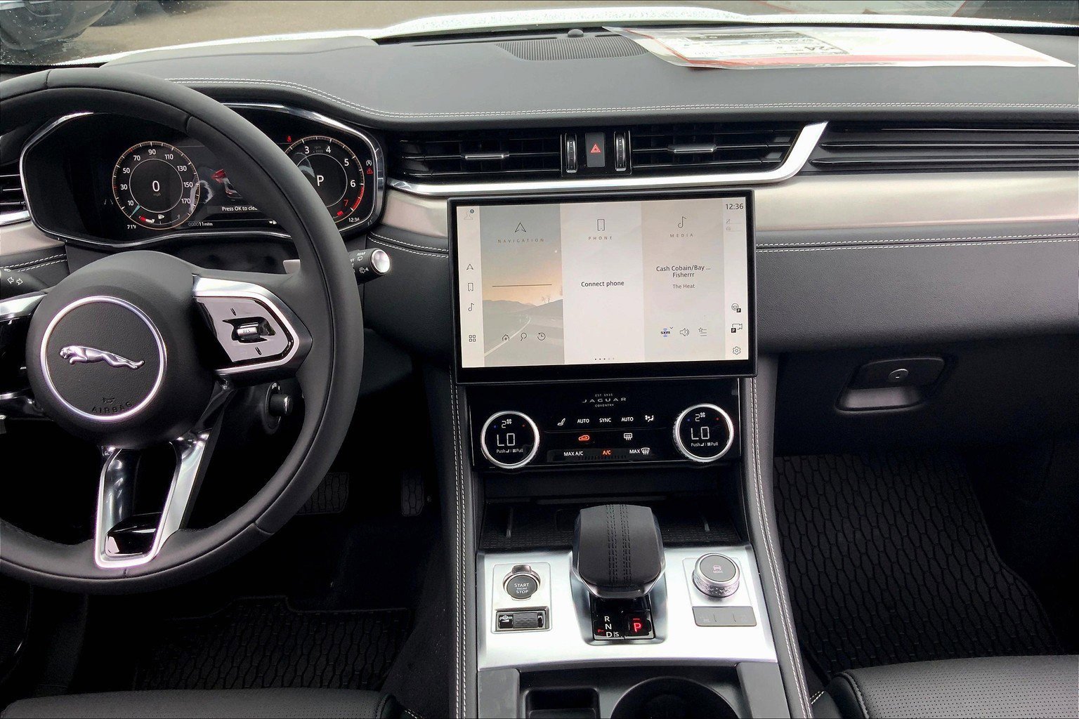 2026 Jaguar F-PACE P250 R-Dynamic S photo 6