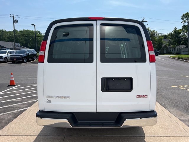 2023 Gmc Savana Cargo 2500 photo 4