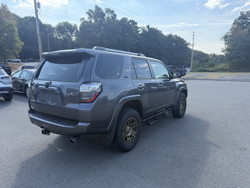 2023 Toyota 4Runner SR5 photo 6