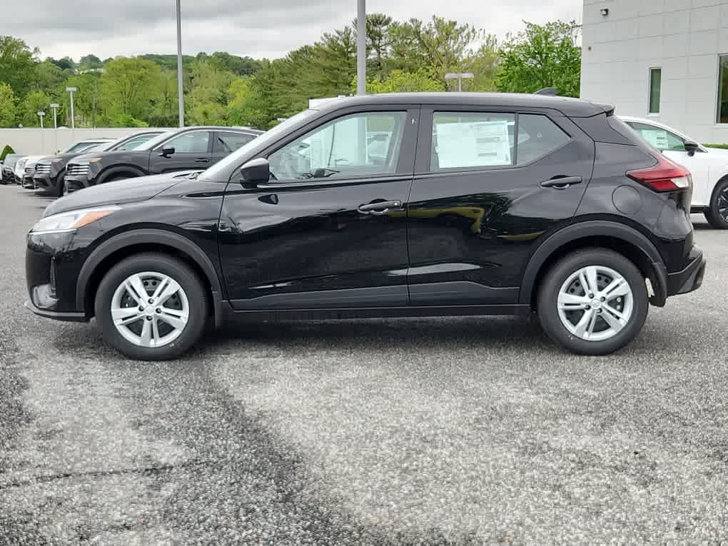 2025 Nissan Kicks Play S photo 7