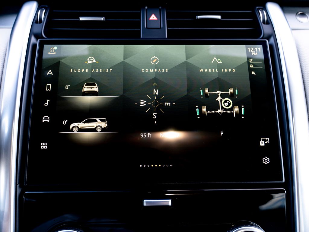 2024 Land Rover Discovery SE photo 20