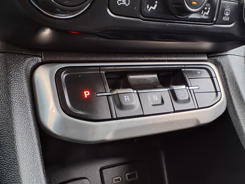 2020 Gmc Acadia SLE photo 25