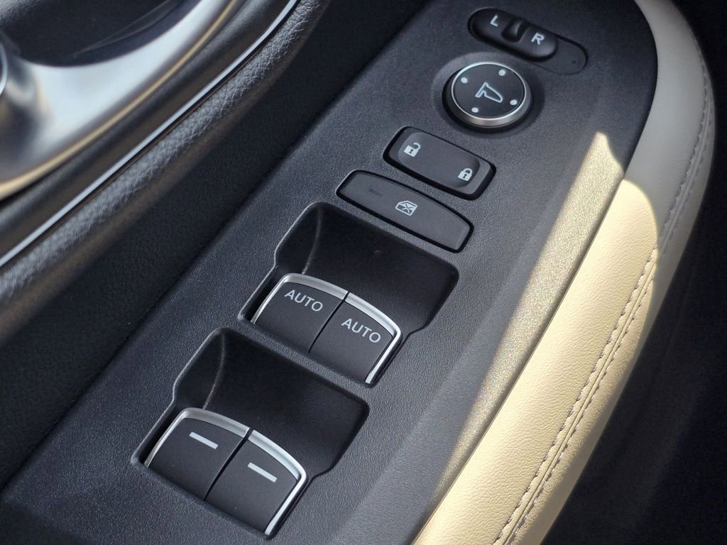 2026 Honda HR-V EX-L photo 28