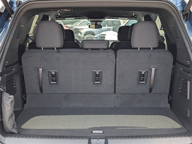 2025 Chevrolet Traverse photo 5