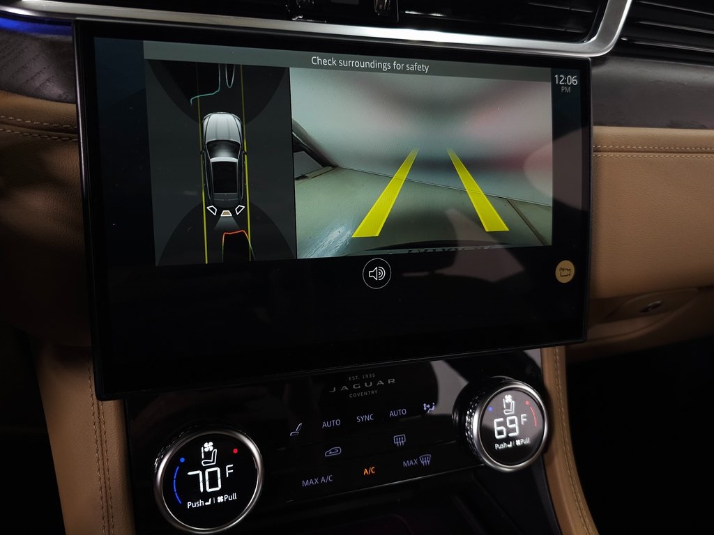 2022 JAGUAR F-PACE - Image 27