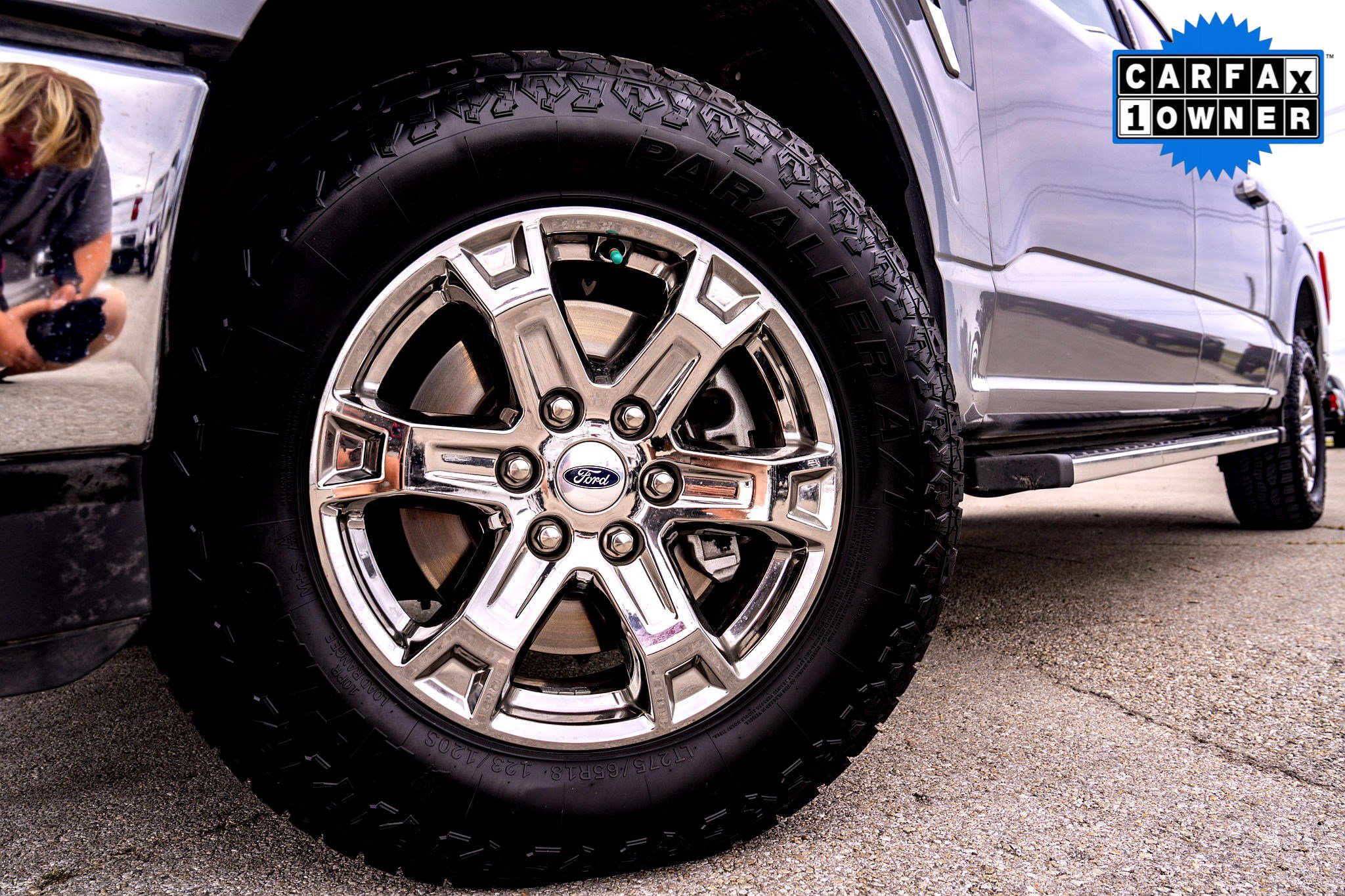 2022 Ford F-150 Lariat photo 2