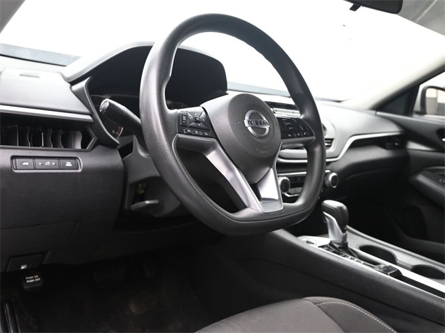 2020 Nissan Altima 2.5 S photo 8