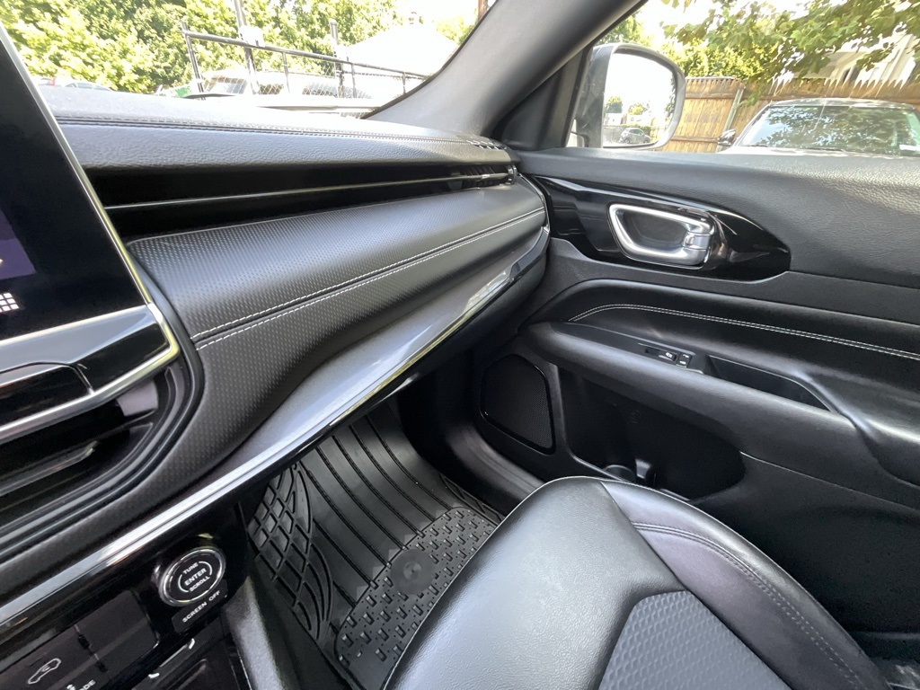 2022 Jeep Compass Altitude photo 18