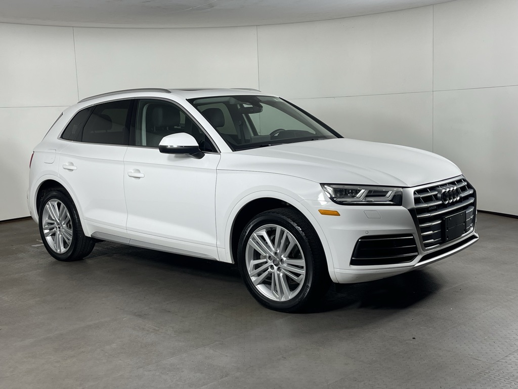 2020 Audi Q5 45 Premium Plus photo 9