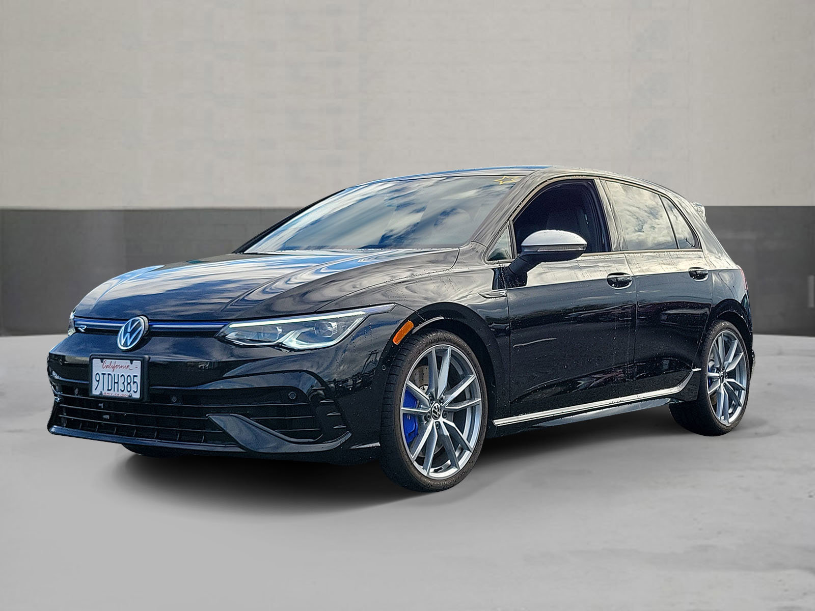 2024 Volkswagen Golf R R's photo