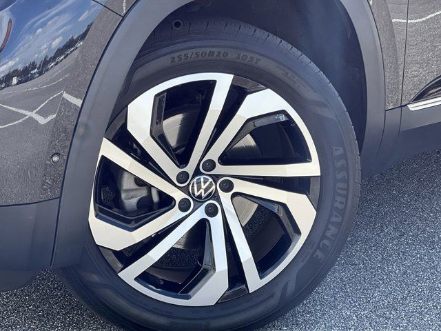 2021 Volkswagen Atlas SEL Premium photo 2