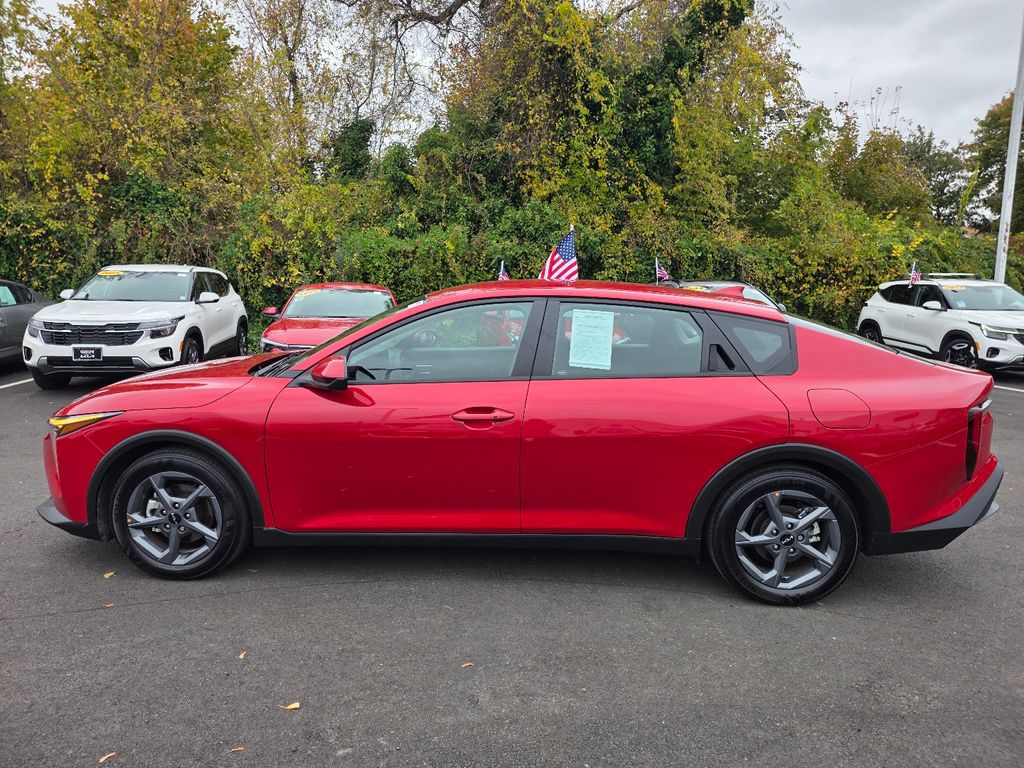 2025 Kia K4 LXS photo 4