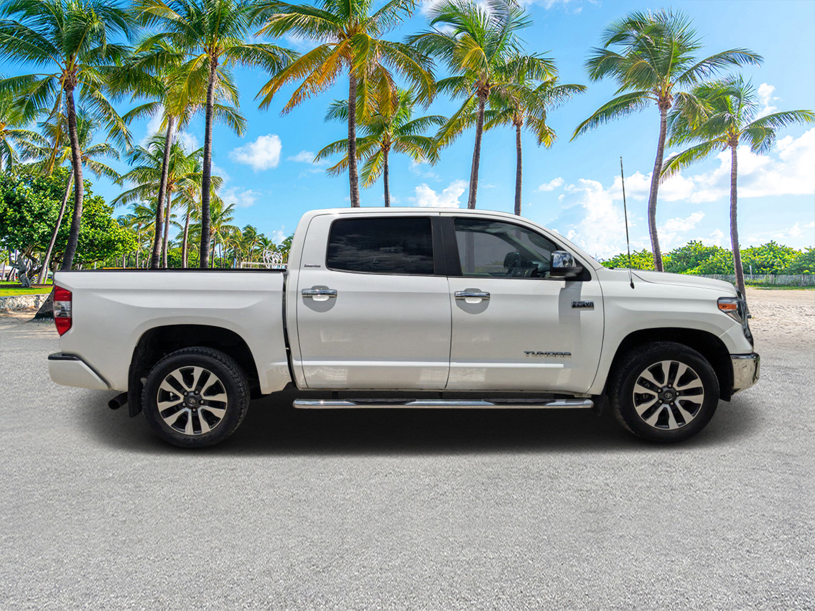 2019 Toyota Tundra Limited photo 2