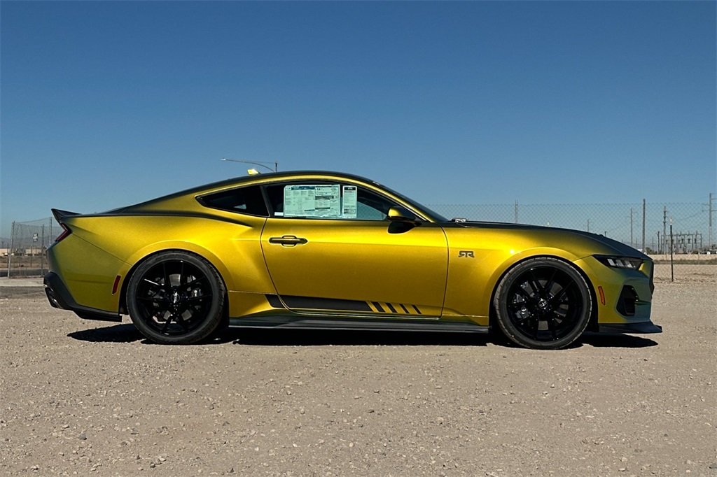 2025 Ford Mustang GT Premium photo 3