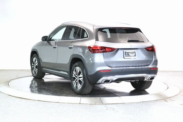 2025 Mercedes Benz GLA 250 4MATIC photo 2