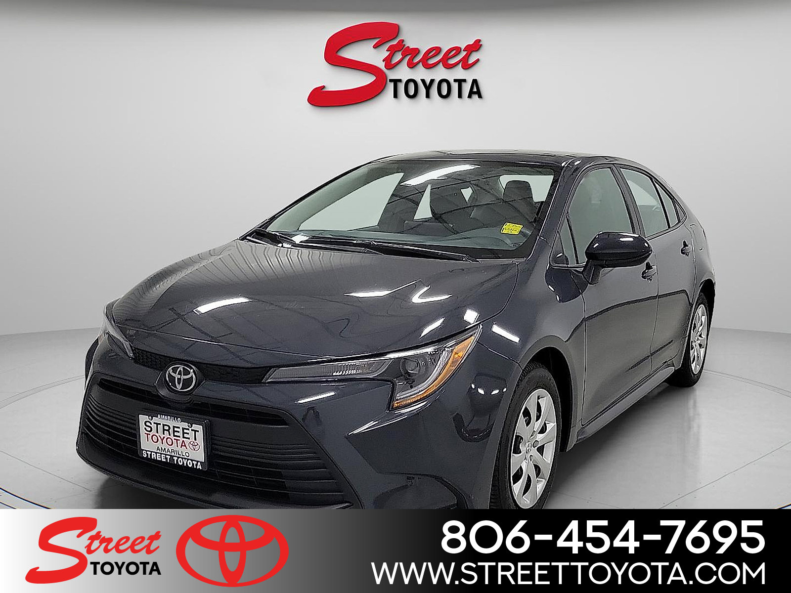 2025 Toyota Corolla LE's photo