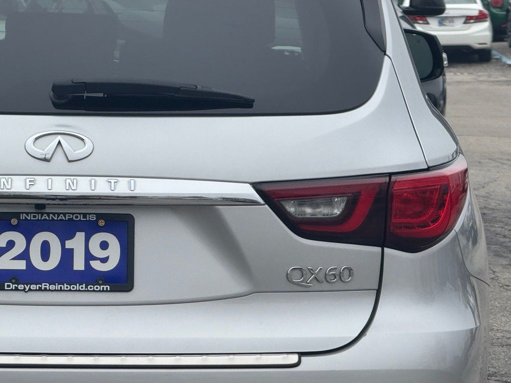 2019 Infiniti QX60 Luxe AWD photo 4