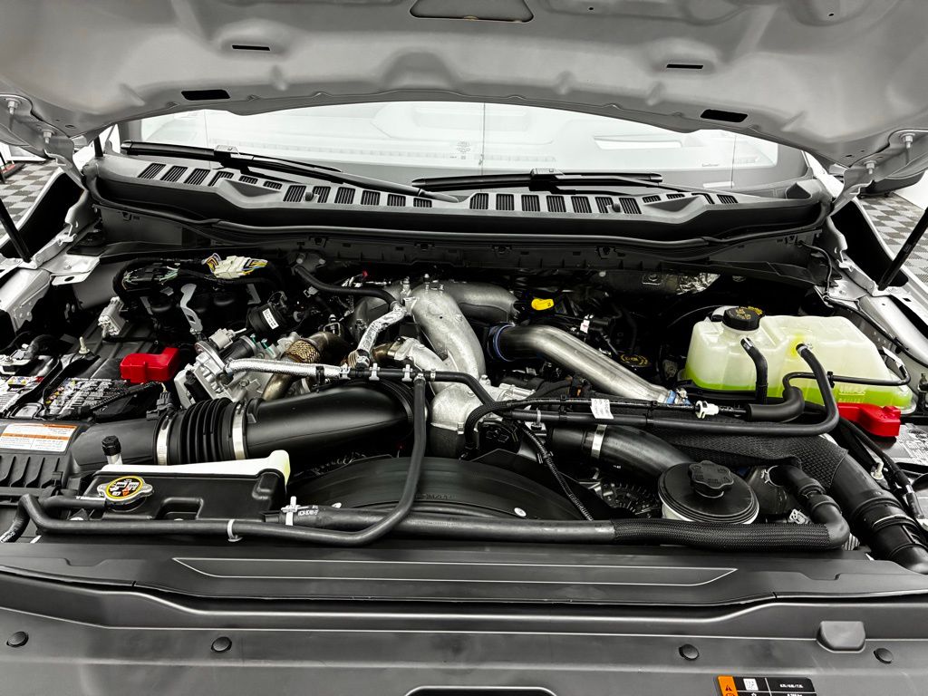 2026 Ford F-350 Lariat photo 35