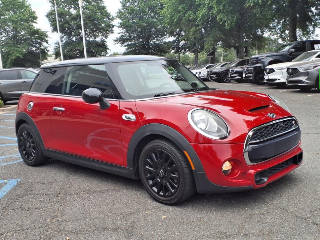 2015 Mini Cooper Hardtop S photo 2