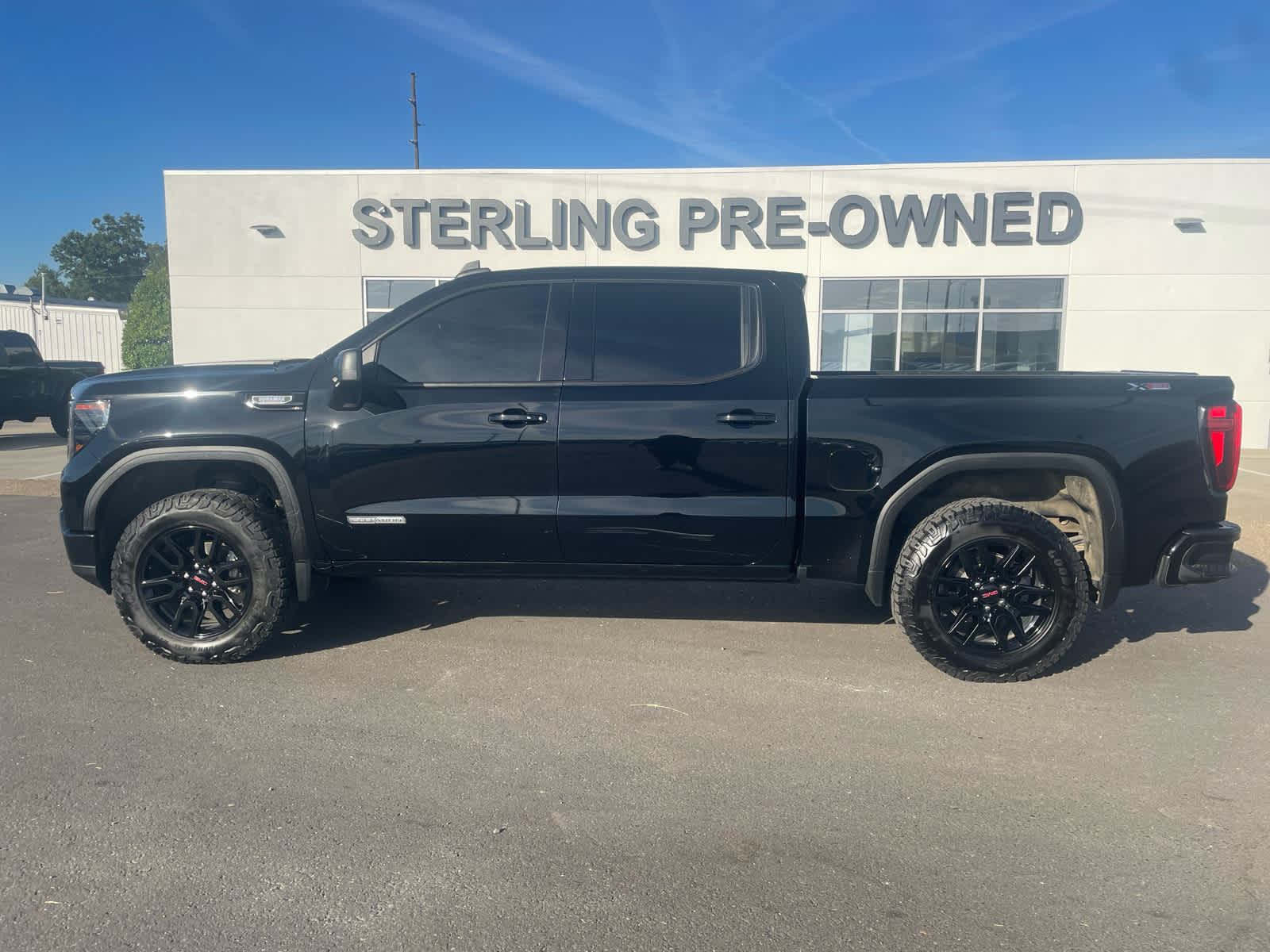 2023 GMC Sierra 1500 Elevation's photo