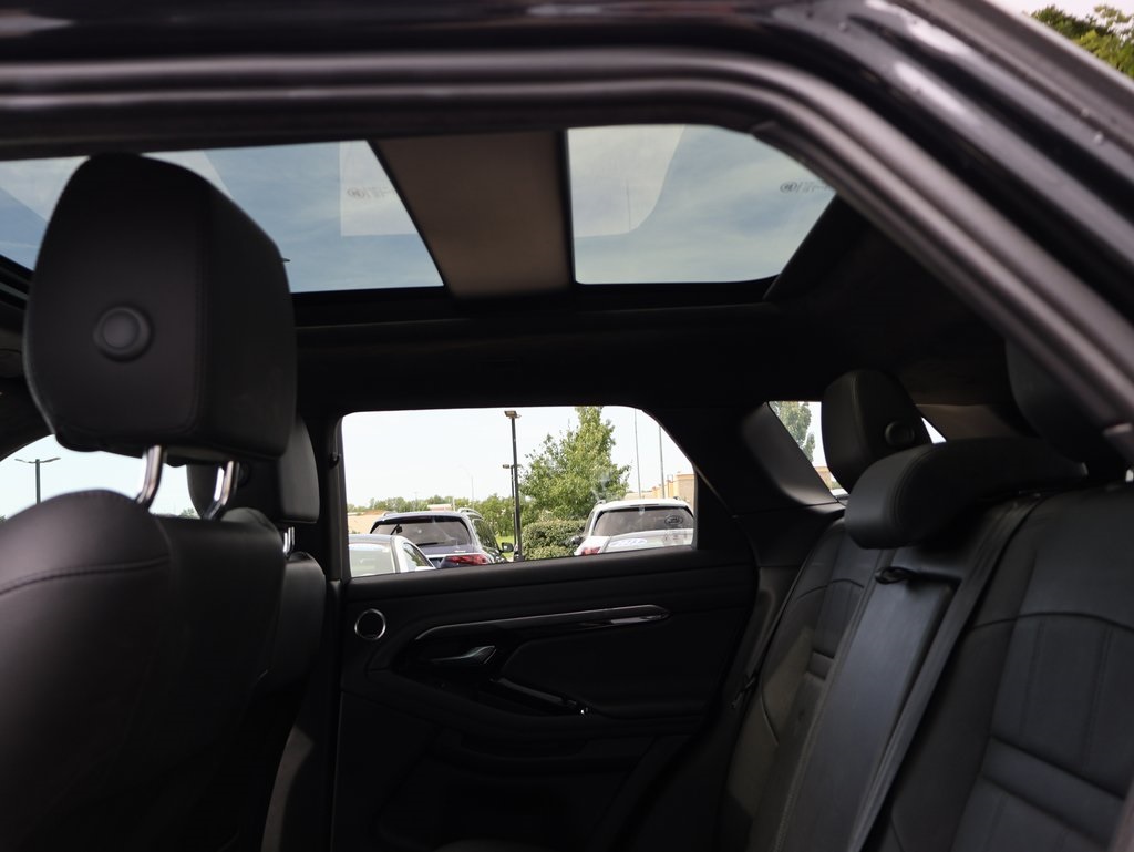 2022 Land Rover Range Rover Evoque R-Dynamic SE photo 15