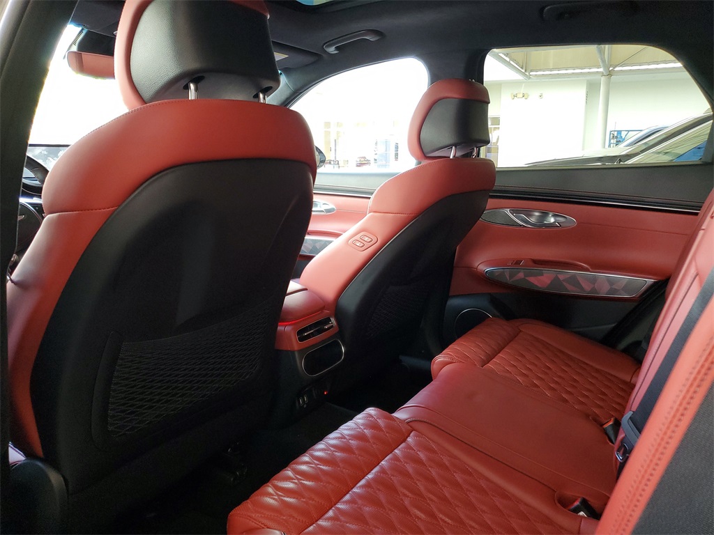 2023 Genesis GV70 3.5T Sport Advanced photo 10