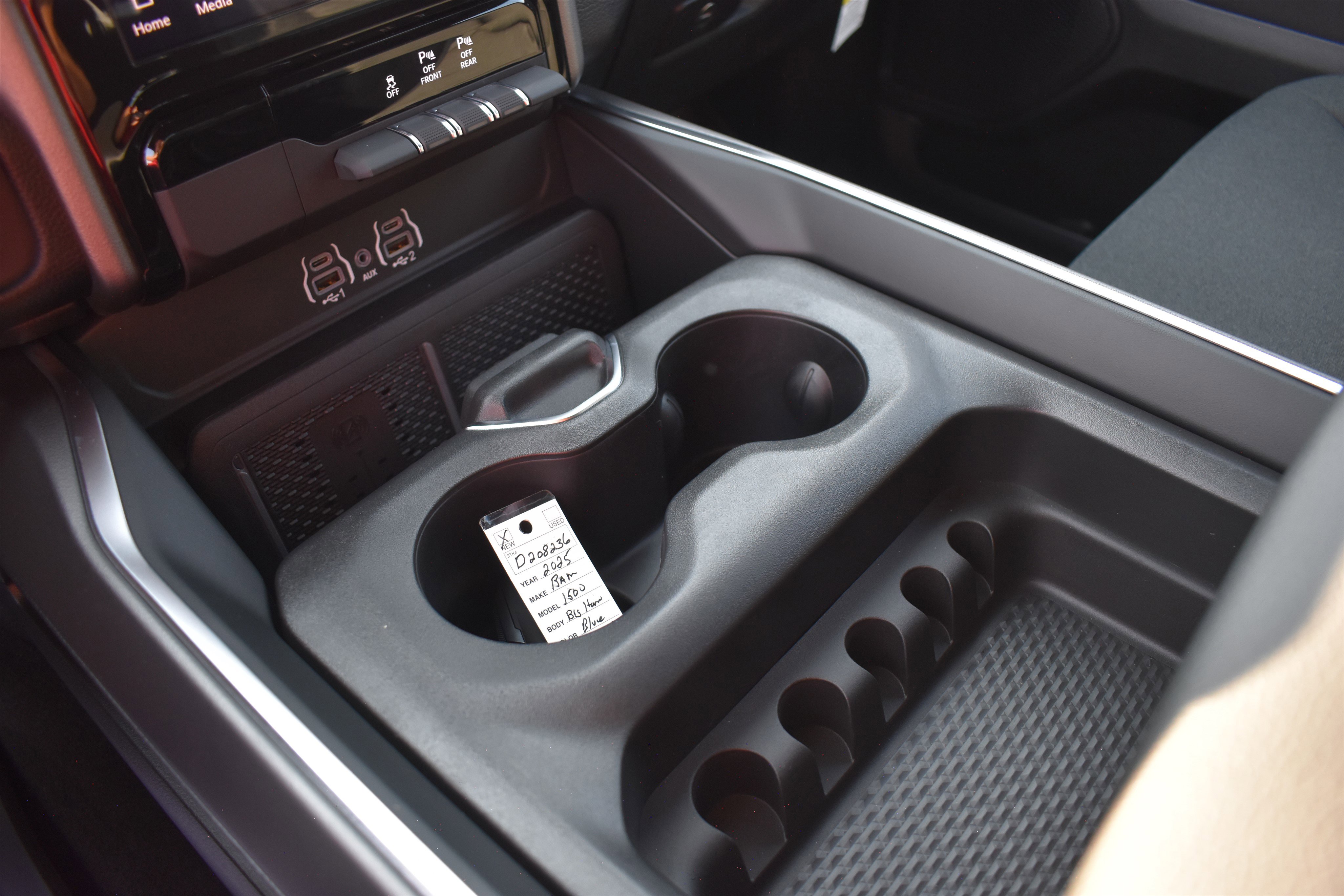 2025 Ram 1500 Big Horn photo 14