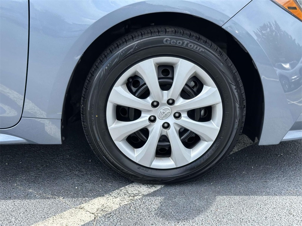 2024 Toyota Corolla LE photo 23
