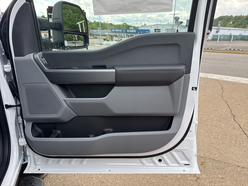 2025 Ford F-350 XL photo 15