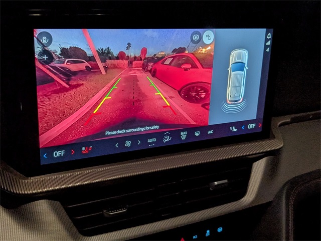 2025 Ford Explorer photo 15
